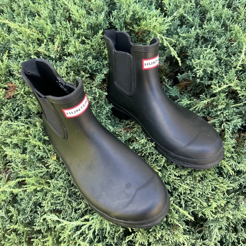 Hunter Women's Original Chelsea Rubber Rain Boots US Size 9 Matte Black